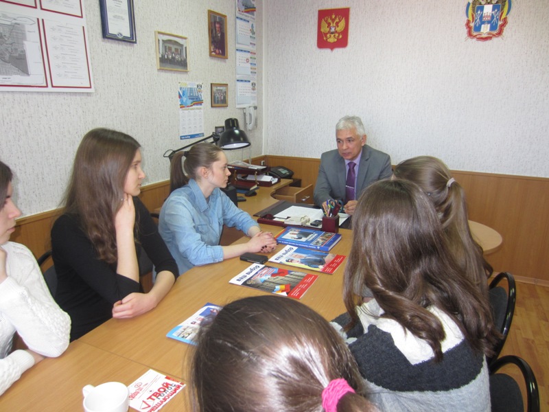 встреча председателя ТИК М.Ф.Сергеева с будущими избирателями